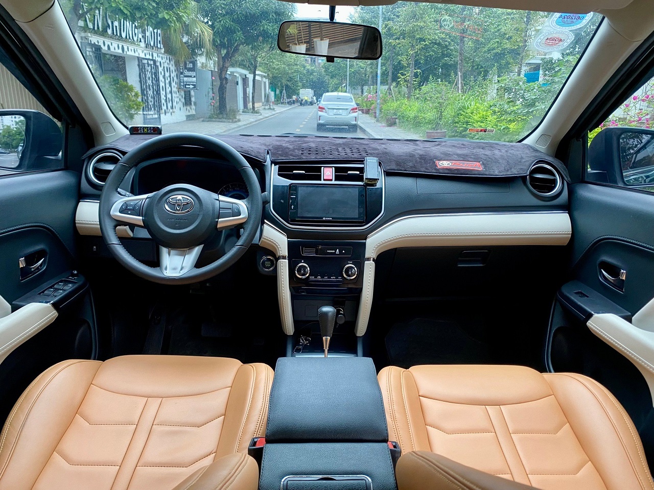 Toyota Rush S 1.5AT 2020 màu đen (Đã bán)