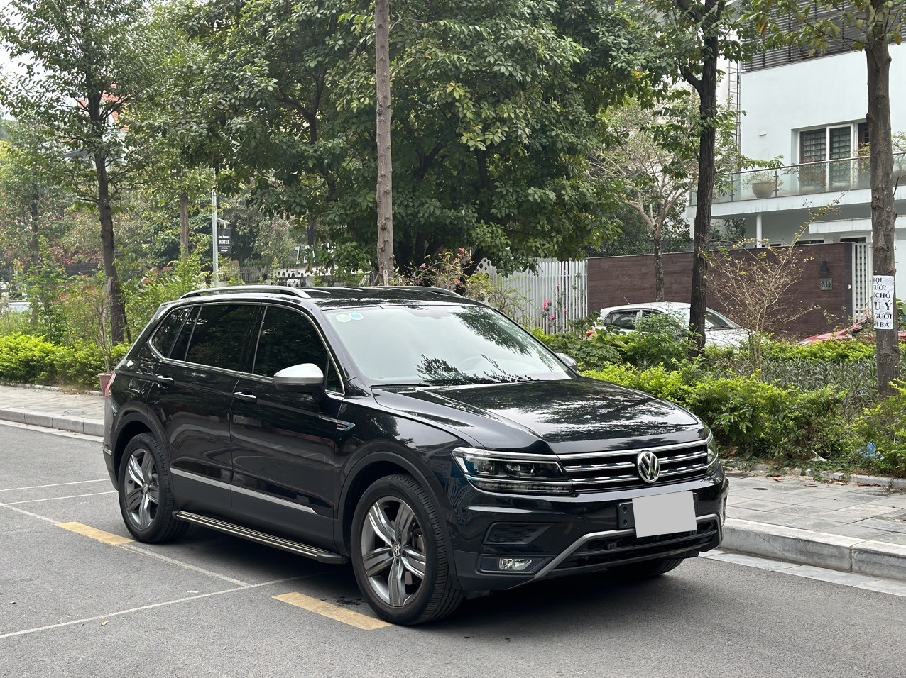 Volkswagen Tiguan Allspace Luxury 2.0 TSI model 2020 (đã bán)