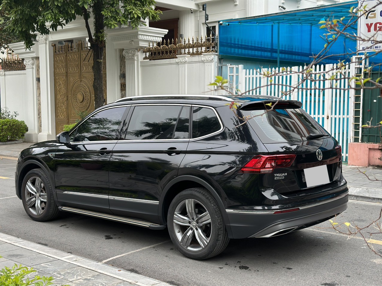 Volkswagen Tiguan Allspace Luxury 2.0 TSI model 2020 (đã bán)