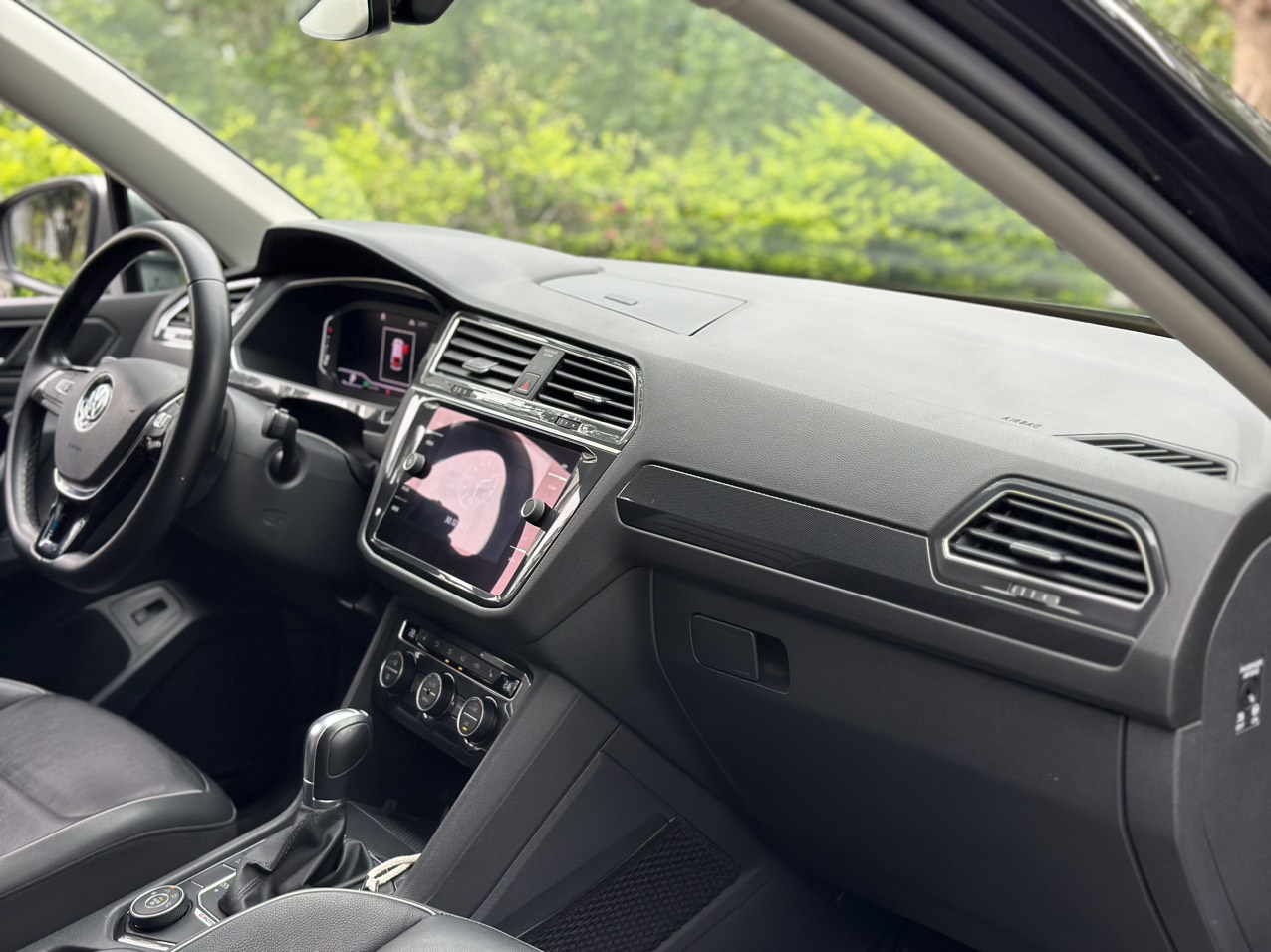 Volkswagen Tiguan Allspace Luxury 2.0 TSI model 2020 (đã bán)
