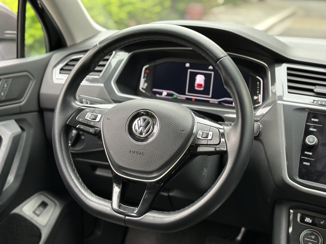 Volkswagen Tiguan Allspace Luxury 2.0 TSI model 2020 (đã bán)
