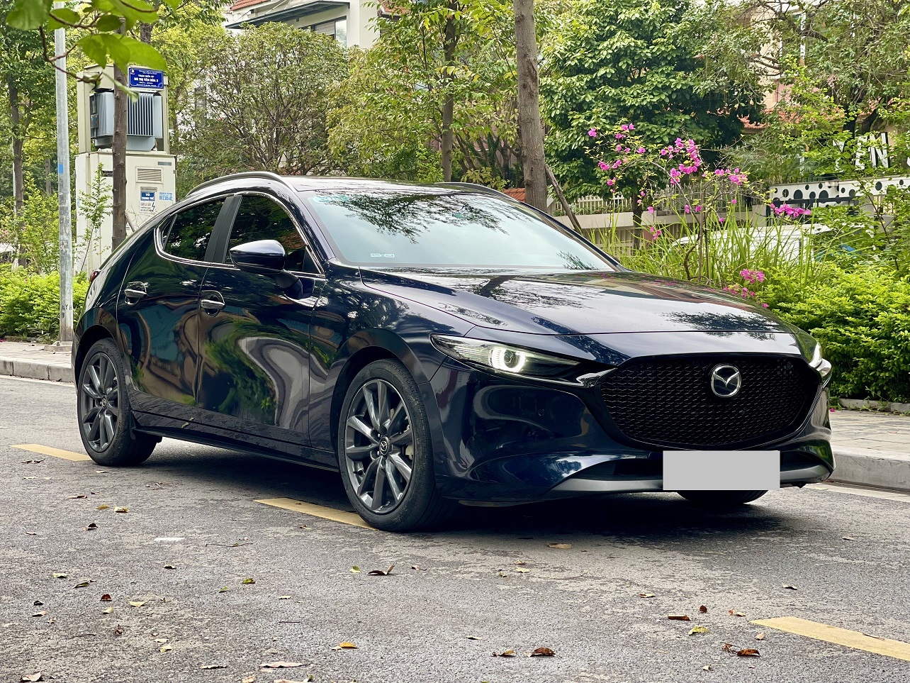 Mazda 3 hatchback 1.5 Premium 2022 màu xanh (đã bán)
