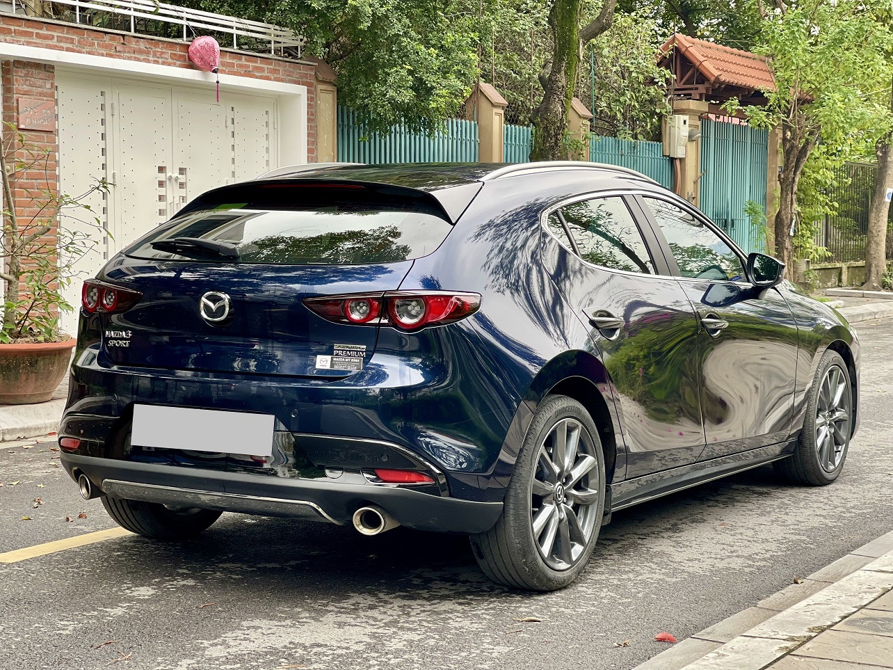 Mazda 3 hatchback 1.5 Premium 2022 màu xanh (đã bán)