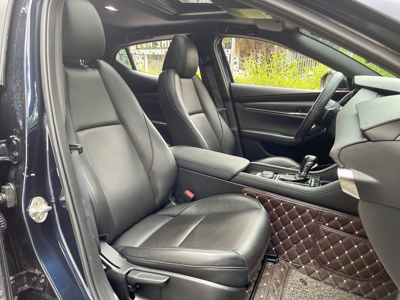 Mazda 3 hatchback 1.5 Premium 2022 màu xanh (đã bán)