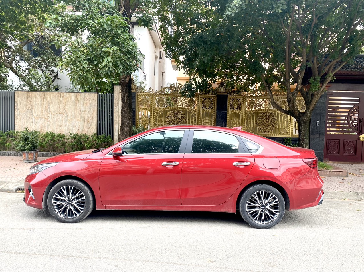 KIA K3 LUXURY 1.6AT 2022 màu đỏ (đã bán)