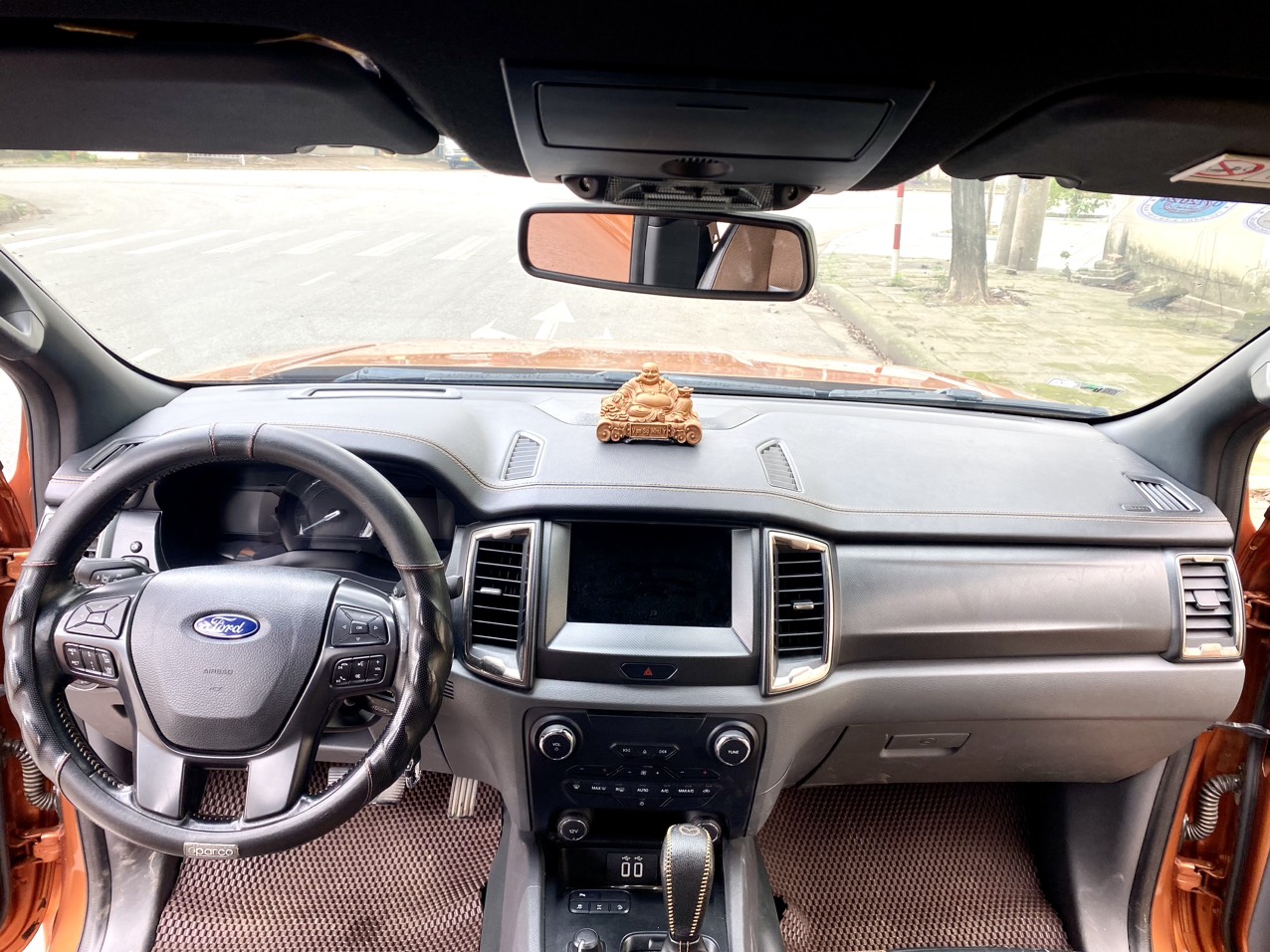 Ford Ranger Wildtrak 3.2L 4x4 AT Sync 3 2016 màu cam (đã bán)