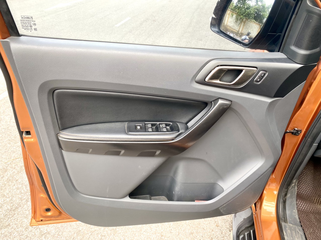 Ford Ranger Wildtrak 3.2L 4x4 AT Sync 3 2016 màu cam (đã bán)
