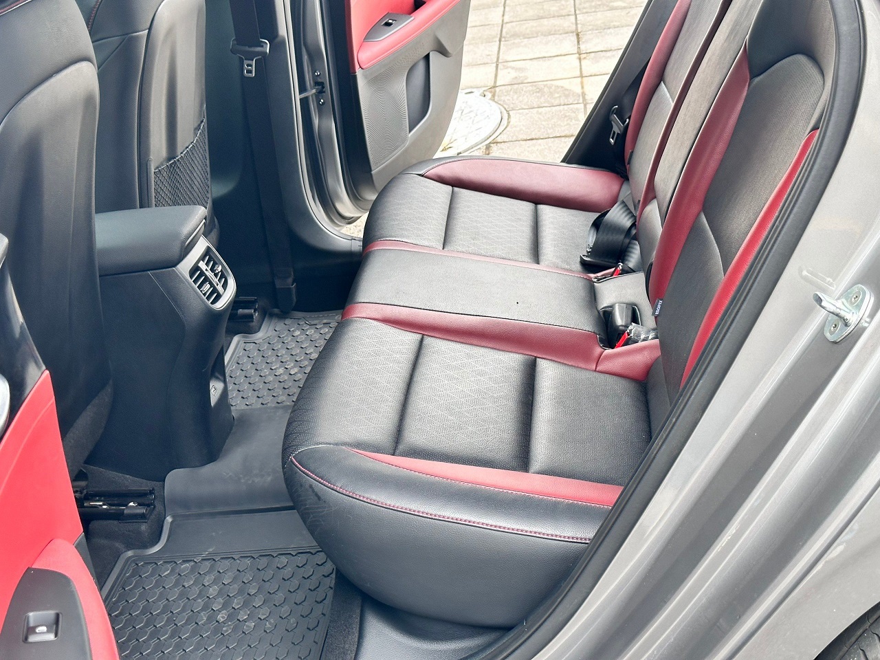 Kia K3 Premium 2.0 AT 2022 màu xám (đã bán)