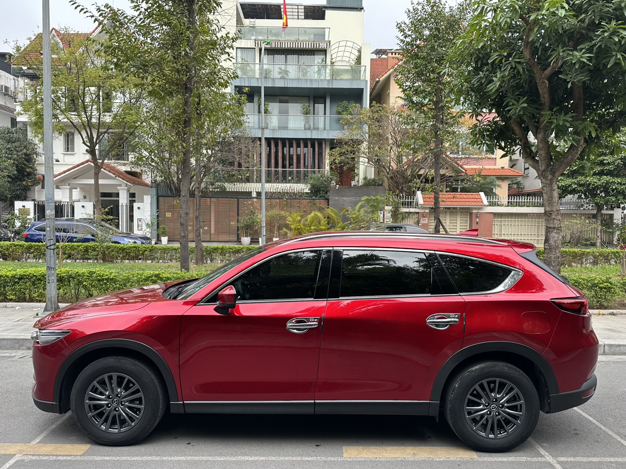 Mazda CX8 Deluxe 2021 màu đỏ pha lê (đã bán)