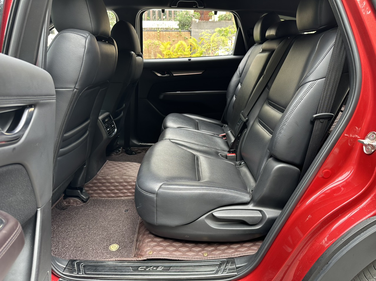 Mazda CX8 Deluxe 2021 màu đỏ pha lê (đã bán)