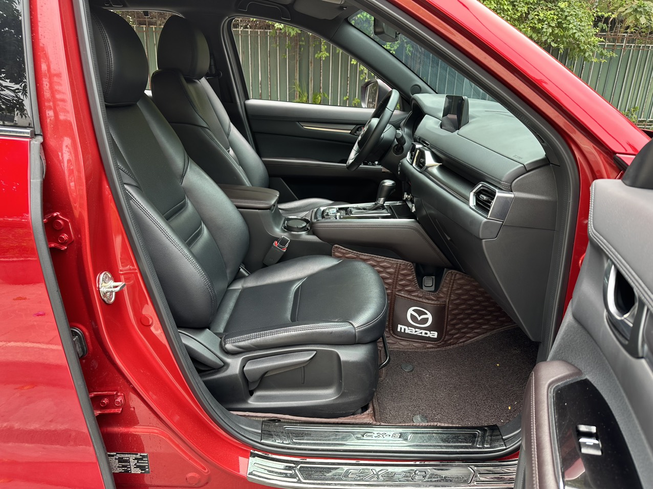Mazda CX8 Deluxe 2021 màu đỏ pha lê (đã bán)