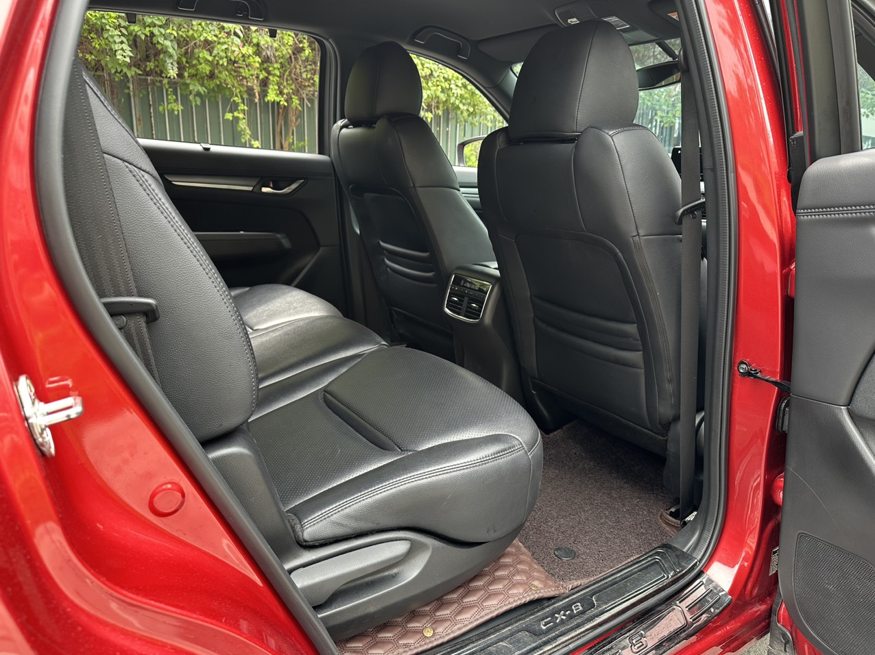 Mazda CX8 Deluxe 2021 màu đỏ pha lê (đã bán)