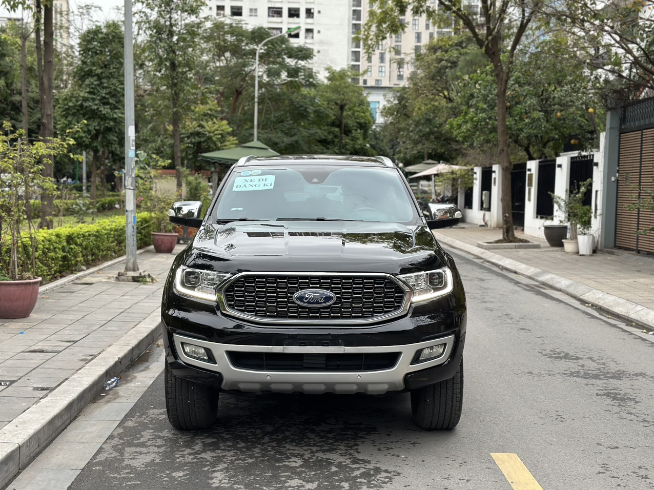 Ford Everest Titanium 4x4 2020 màu đen (đã bán)