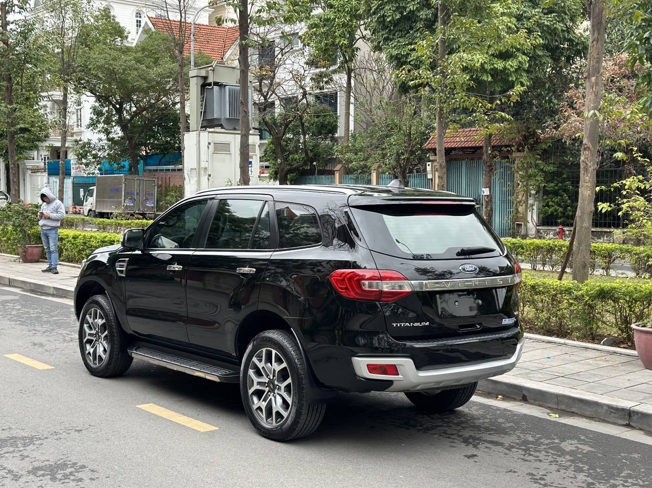 Ford Everest Titanium 4x4 2020 màu đen (đã bán)