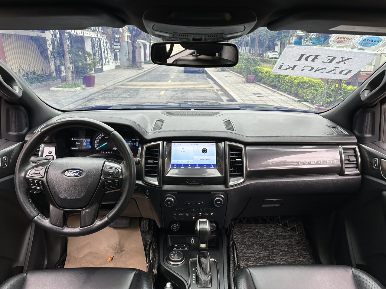 Ford Everest Titanium 4x4 2020 màu đen (đã bán)