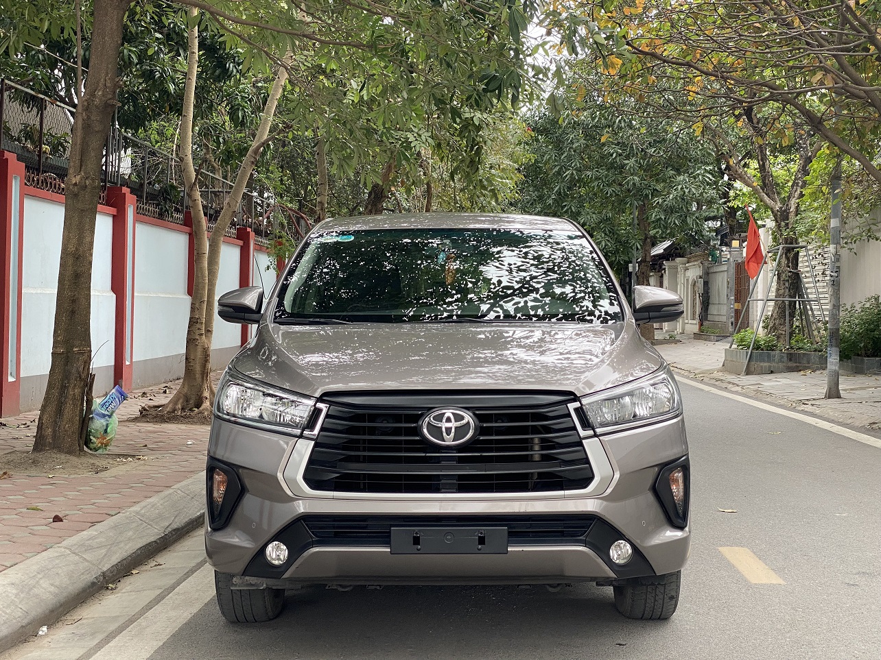 TOYOTA INNOVA 2.0E 2021 MÀU ĐỒNG (đã bán)