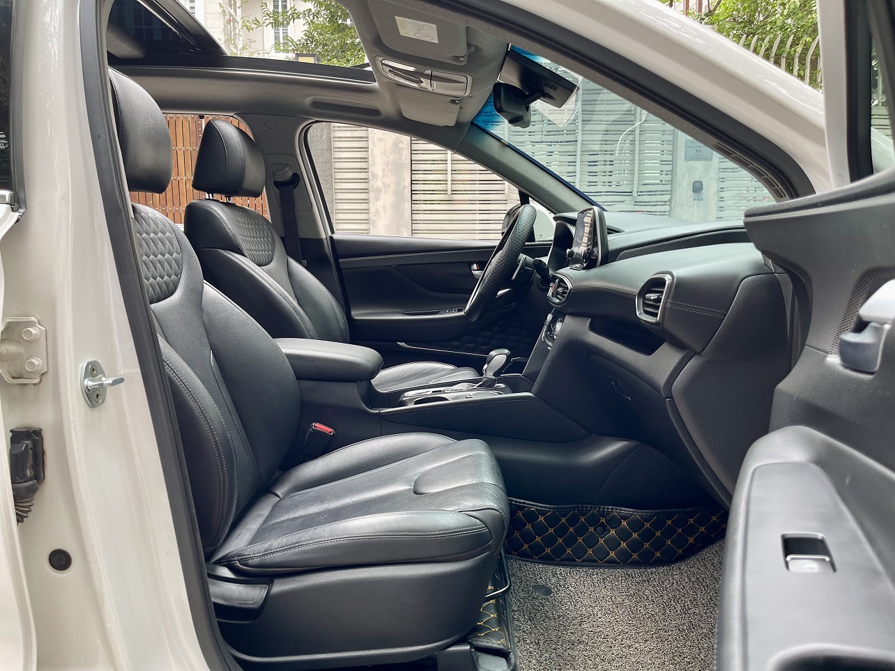 Hyundai Santafe 2.2L HTRAC bản máy dầu đặc biệt 2019 (đã bán)