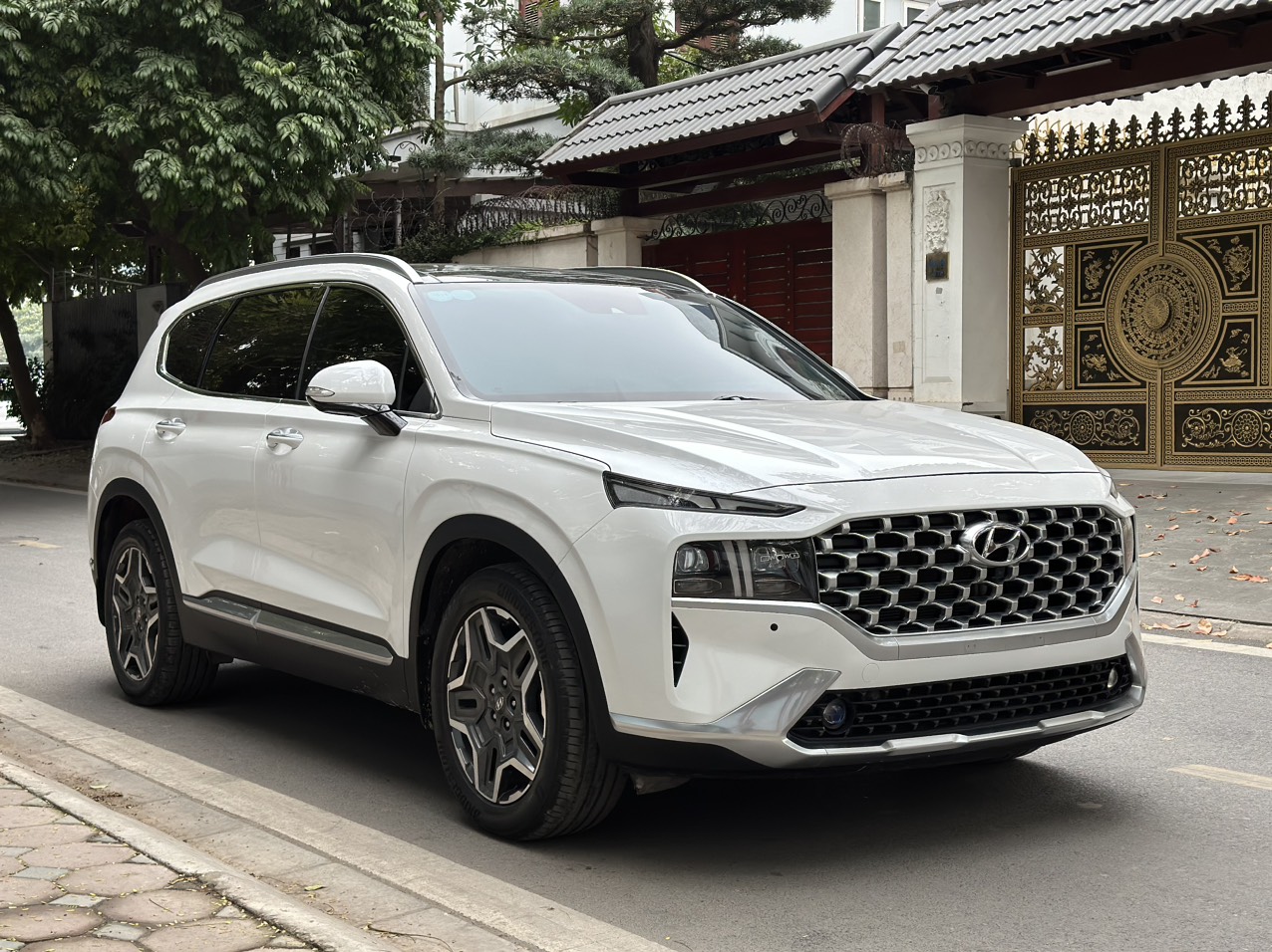 Hyundai Santafe 2.2D Premium màu trắng 2021 (đã bán)