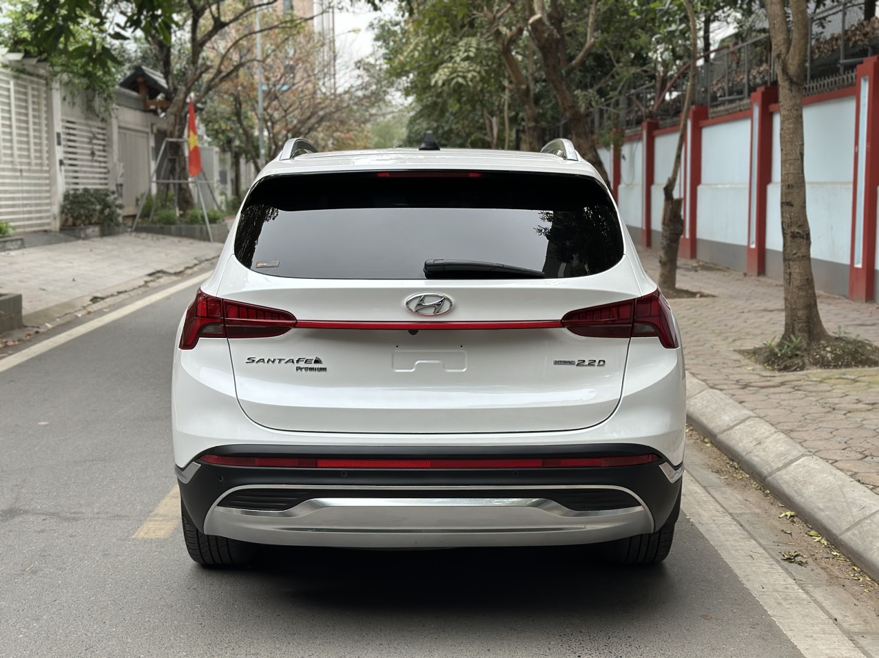 Hyundai Santafe 2.2D Premium màu trắng 2021 (đã bán)
