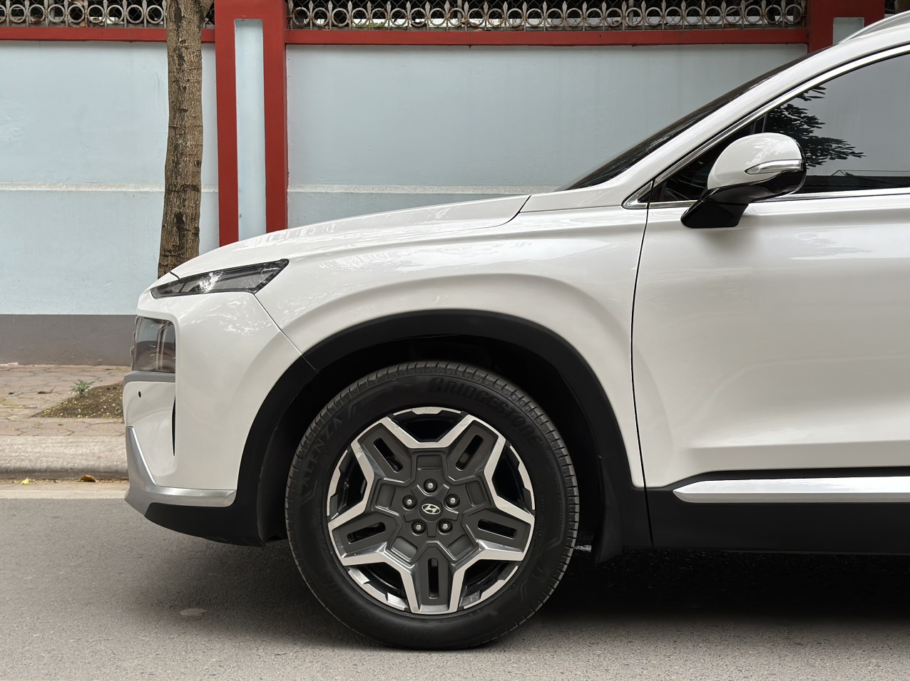 Hyundai Santafe 2.2D Premium màu trắng 2021 (đã bán)
