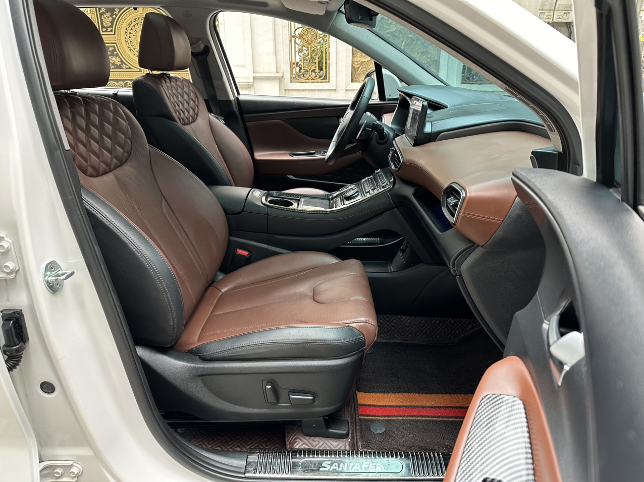 Hyundai Santafe 2.2D Premium màu trắng 2021 (đã bán)