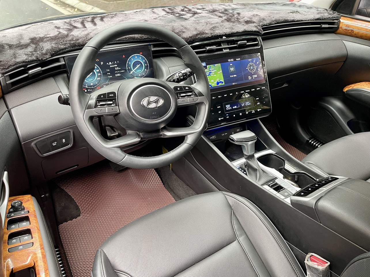 Hyundai Tucson 2.0ATH bản đặc biệt 2022 màu đen (đã bán)