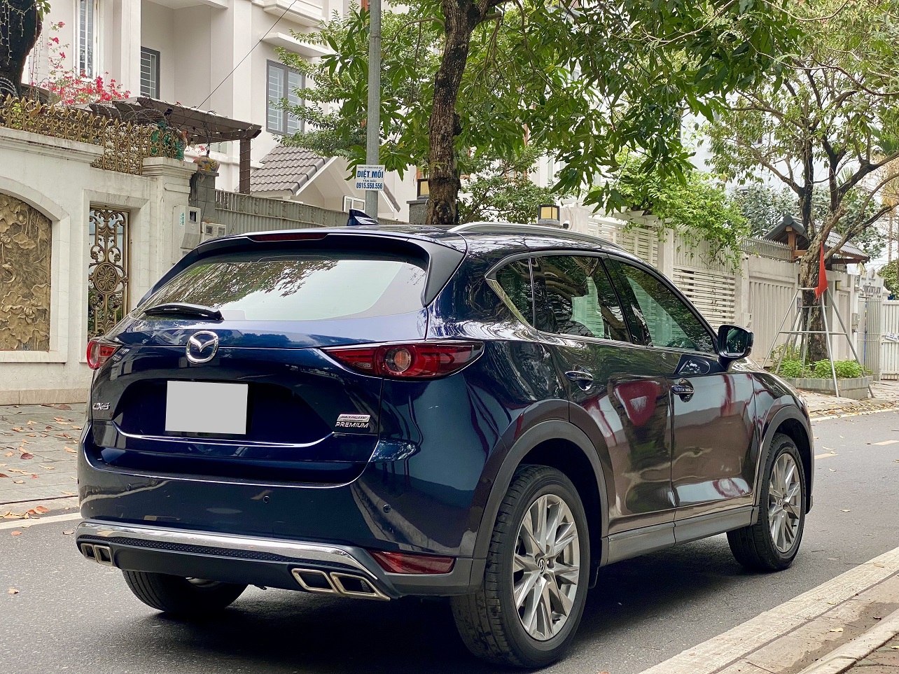 Mazda CX-5 2.0 Premium 2022 màu xanh (đã bán)