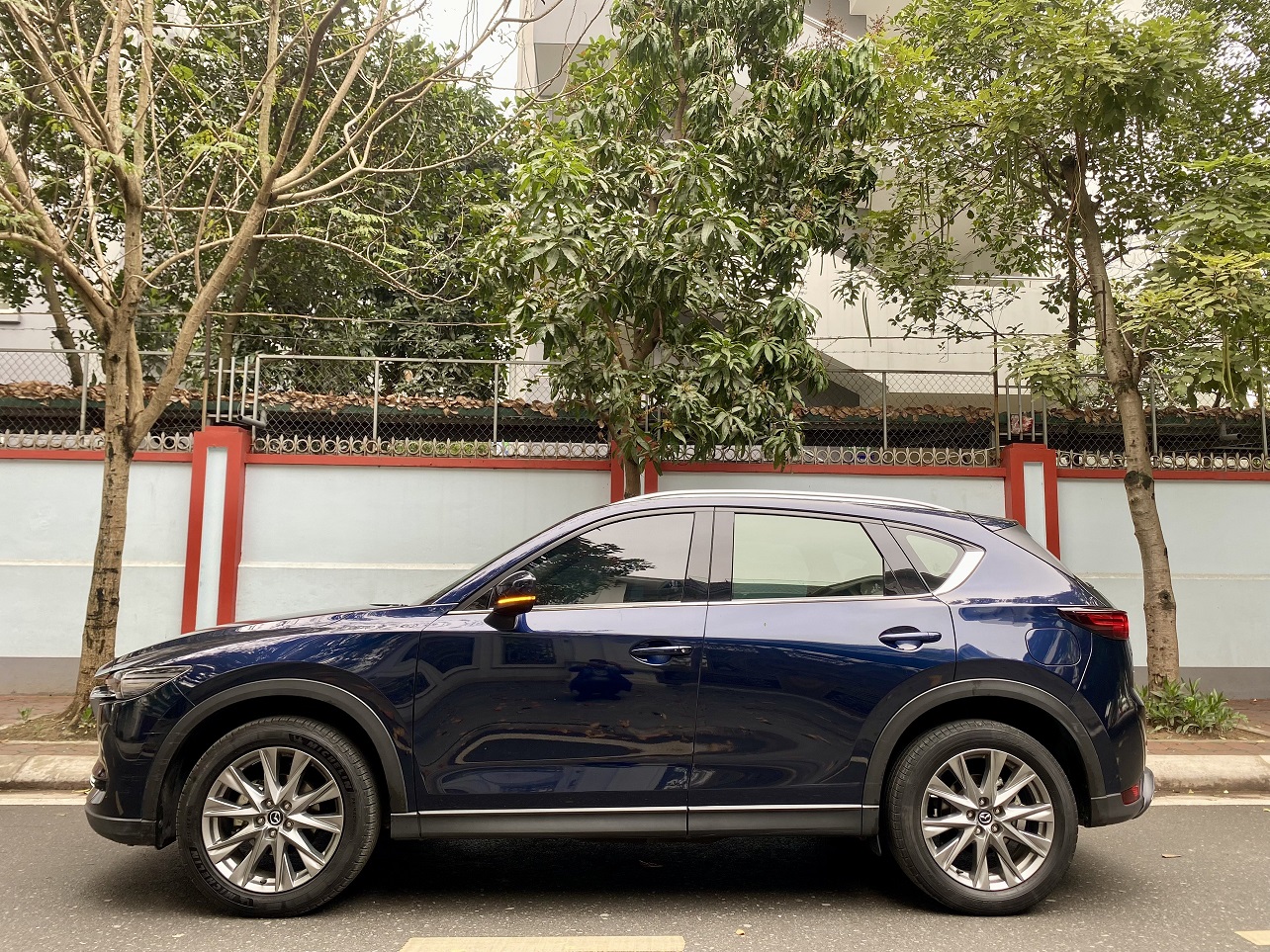 Mazda CX-5 2.0 Premium 2022 màu xanh (đã bán)