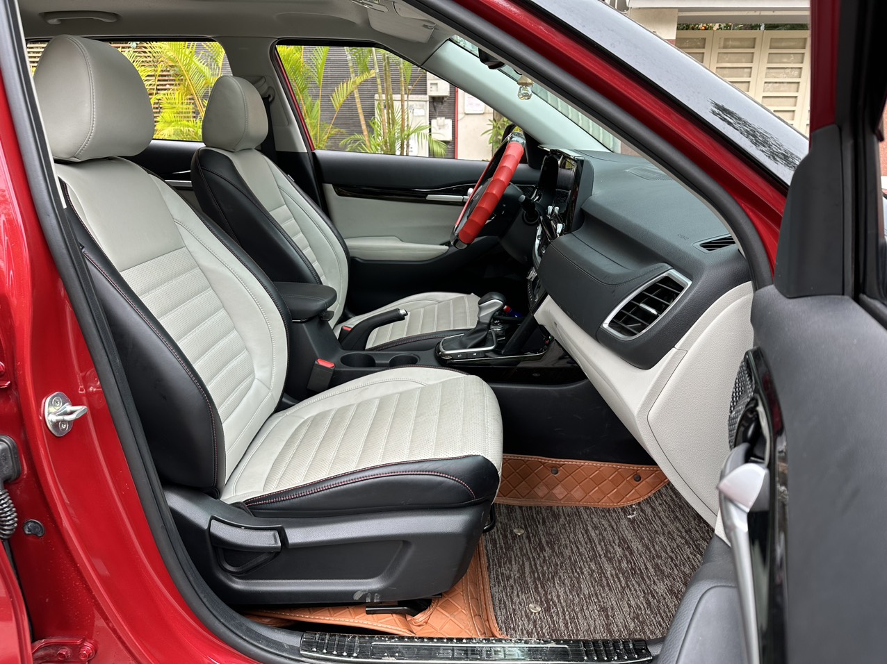 Kia Seltos 1.4 turbo Premium 2022 màu đỏ (đã bán)