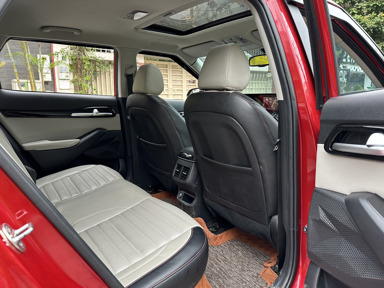 Kia Seltos 1.4 turbo Premium 2022 màu đỏ (đã bán)