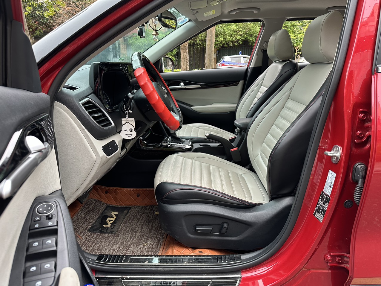 Kia Seltos 1.4 turbo Premium 2022 màu đỏ (đã bán)