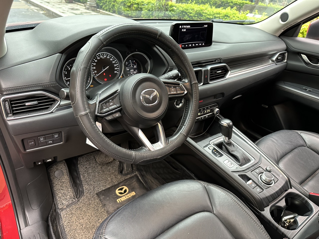 Mazda CX5 2.0 AT Luxury 2020 màu đỏ pha lê (đã bán)