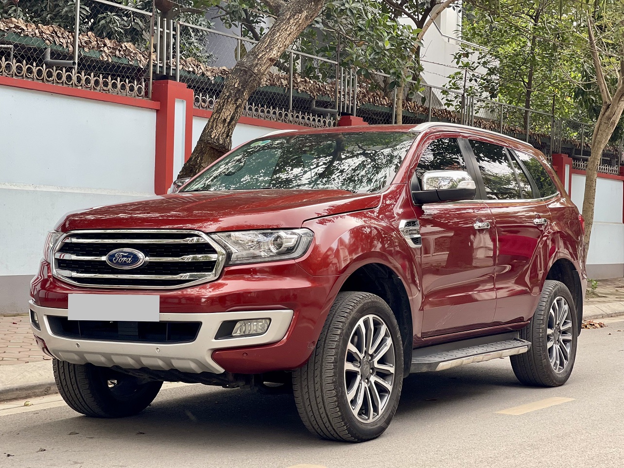 Ford Everest Titanium 4x4 2019 màu đỏ (đã bán)