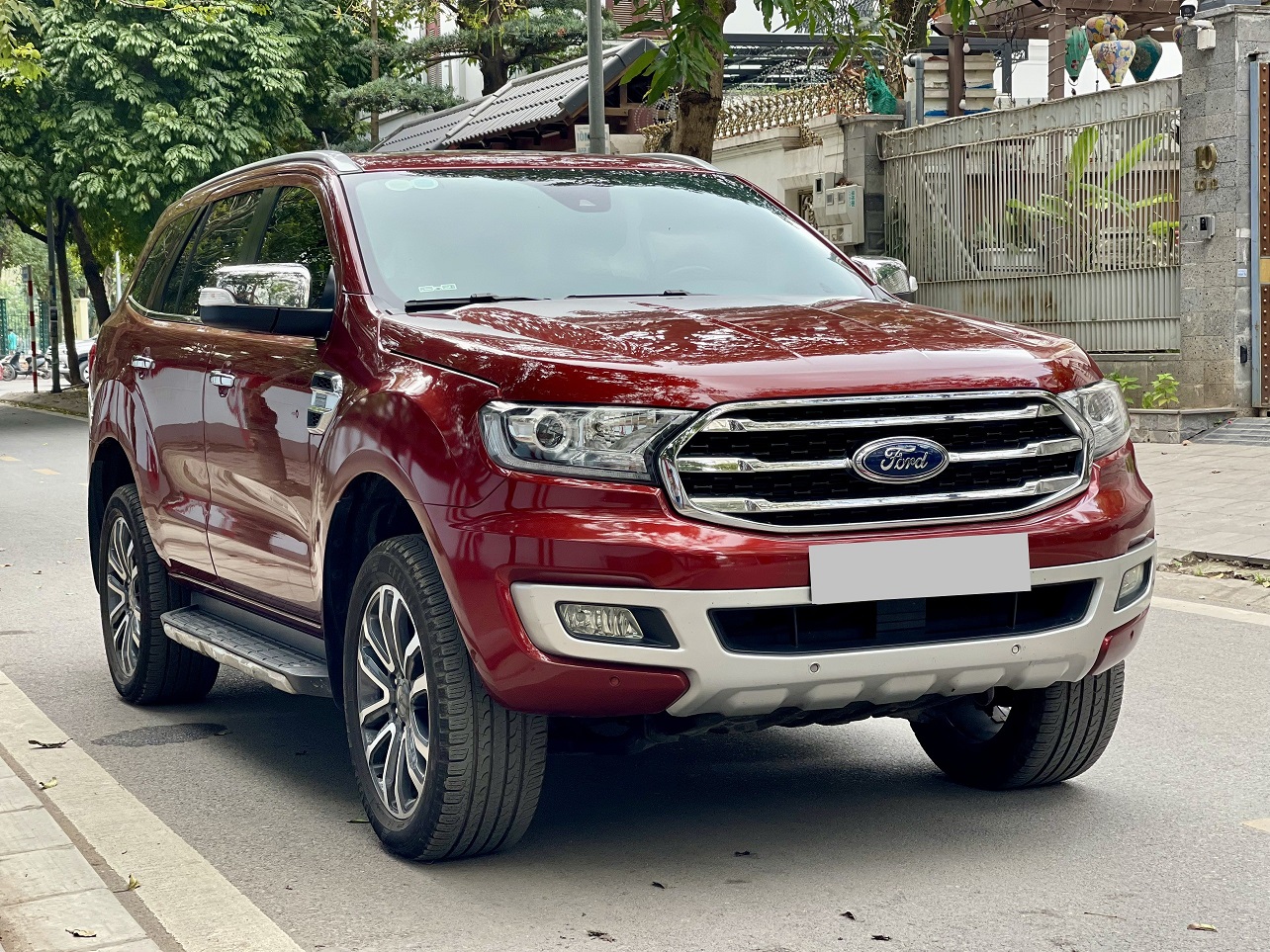 Ford Everest Titanium 4x4 2019 màu đỏ (đã bán)