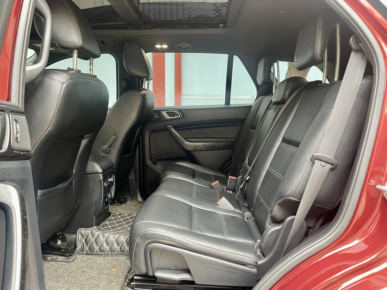 Ford Everest Titanium 4x4 2019 màu đỏ (đã bán)