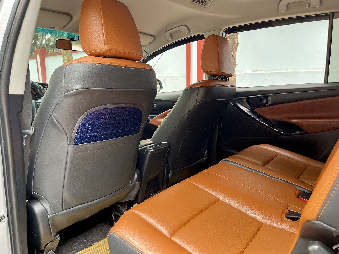 Toyota Innova 2.0E MT (số sàn) 2017 ĐKLĐ 2018 (đã bán)