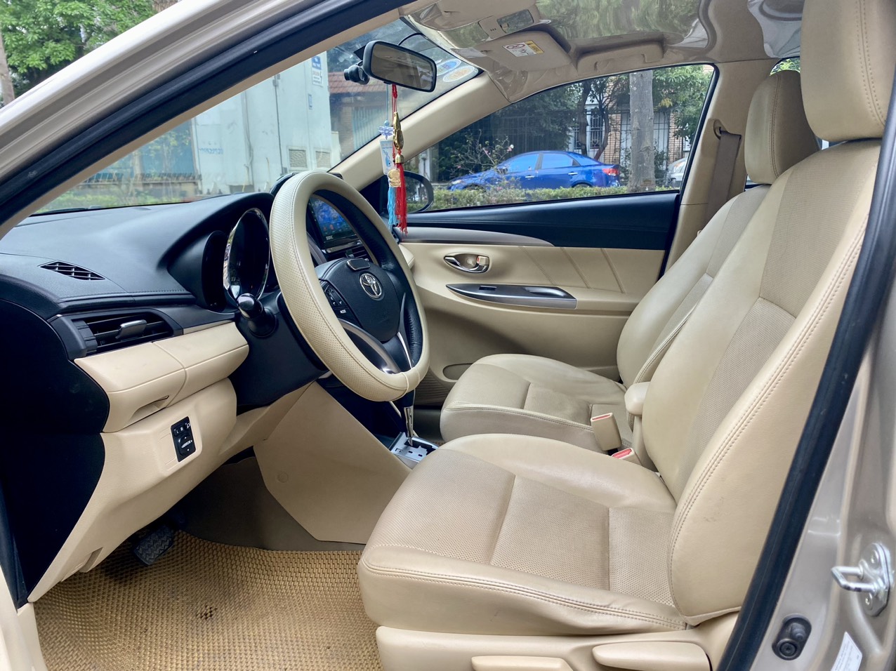 Toyota Vios G 1.5AT 2018  màu vàng cát (đã bán)