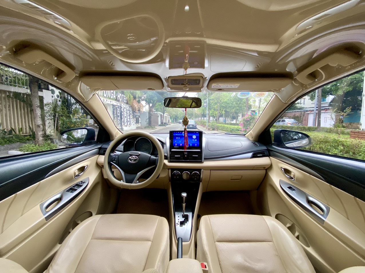 Toyota Vios G 1.5AT 2018  màu vàng cát (đã bán)