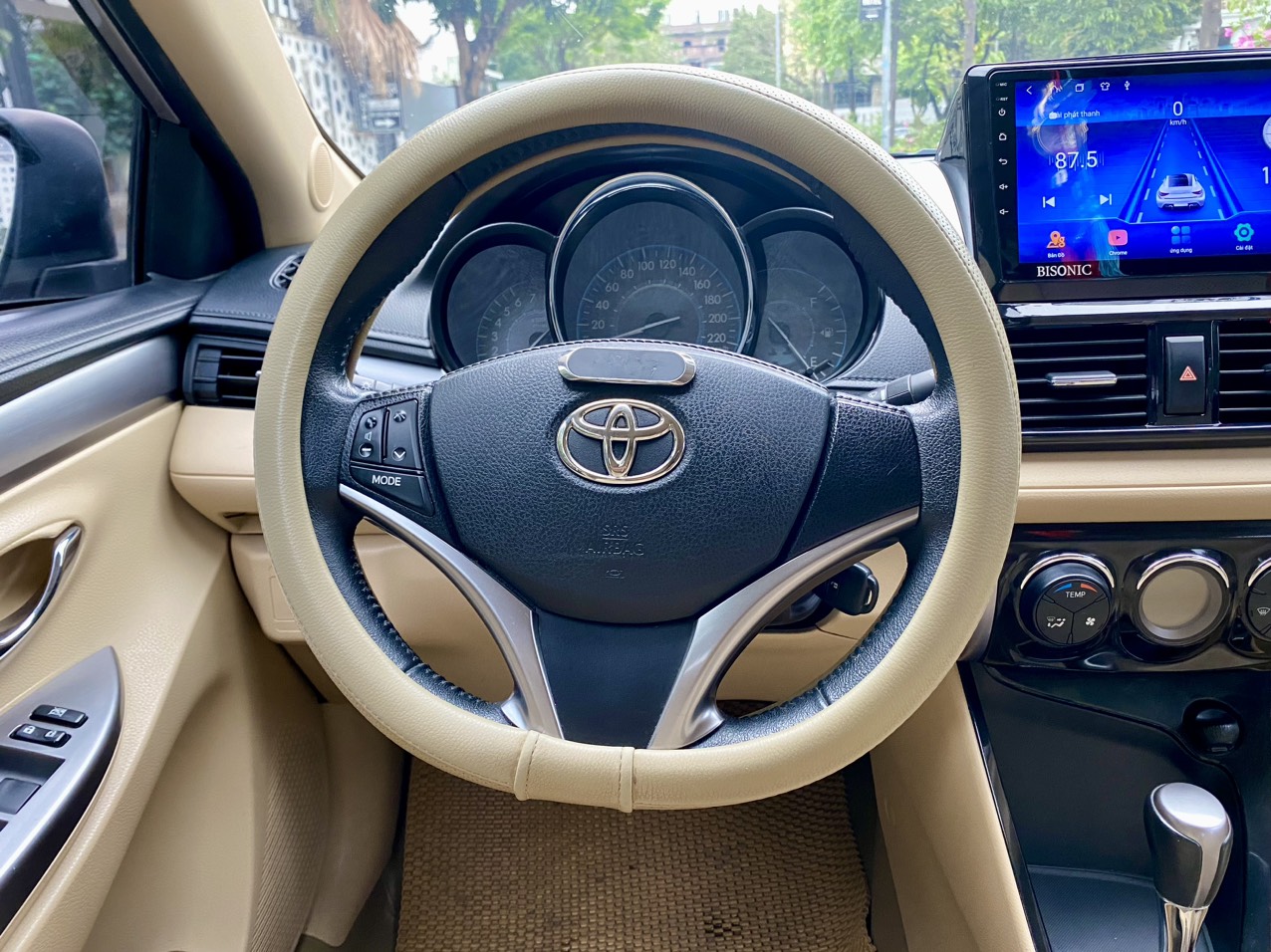 Toyota Vios G 1.5AT 2018  màu vàng cát (đã bán)