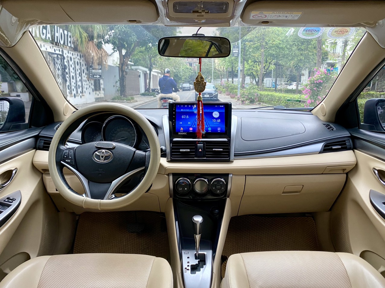 Toyota Vios G 1.5AT 2018  màu vàng cát (đã bán)