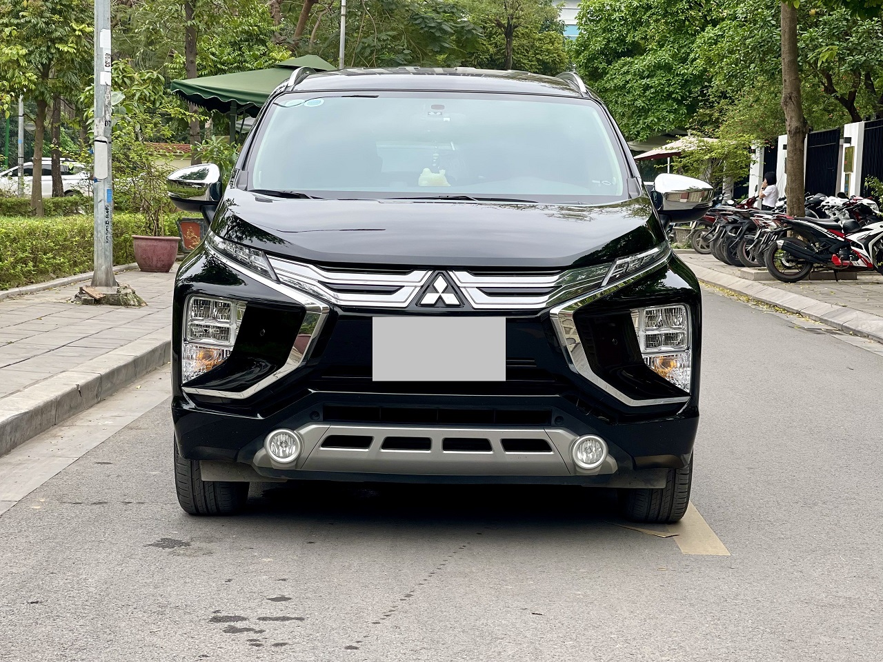 Mitsubishi Xpander 1.5 AT 2020 màu đen (đã bán)