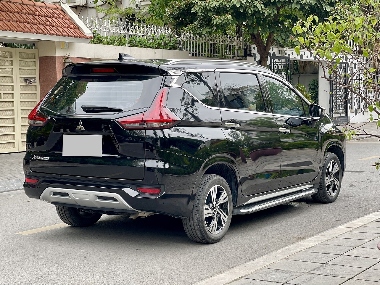 Mitsubishi Xpander 1.5 AT 2020 màu đen (đã bán)