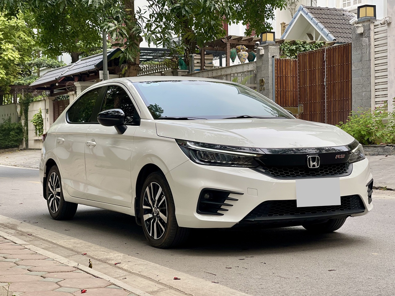 Honda City RS 1.5AT 2023 màu trắng