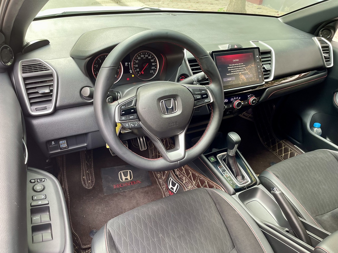 Honda City RS 1.5AT 2023 màu trắng