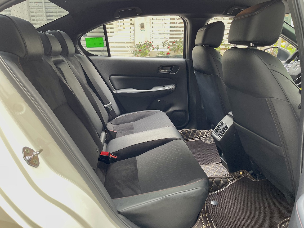 Honda City RS 1.5AT 2023 màu trắng