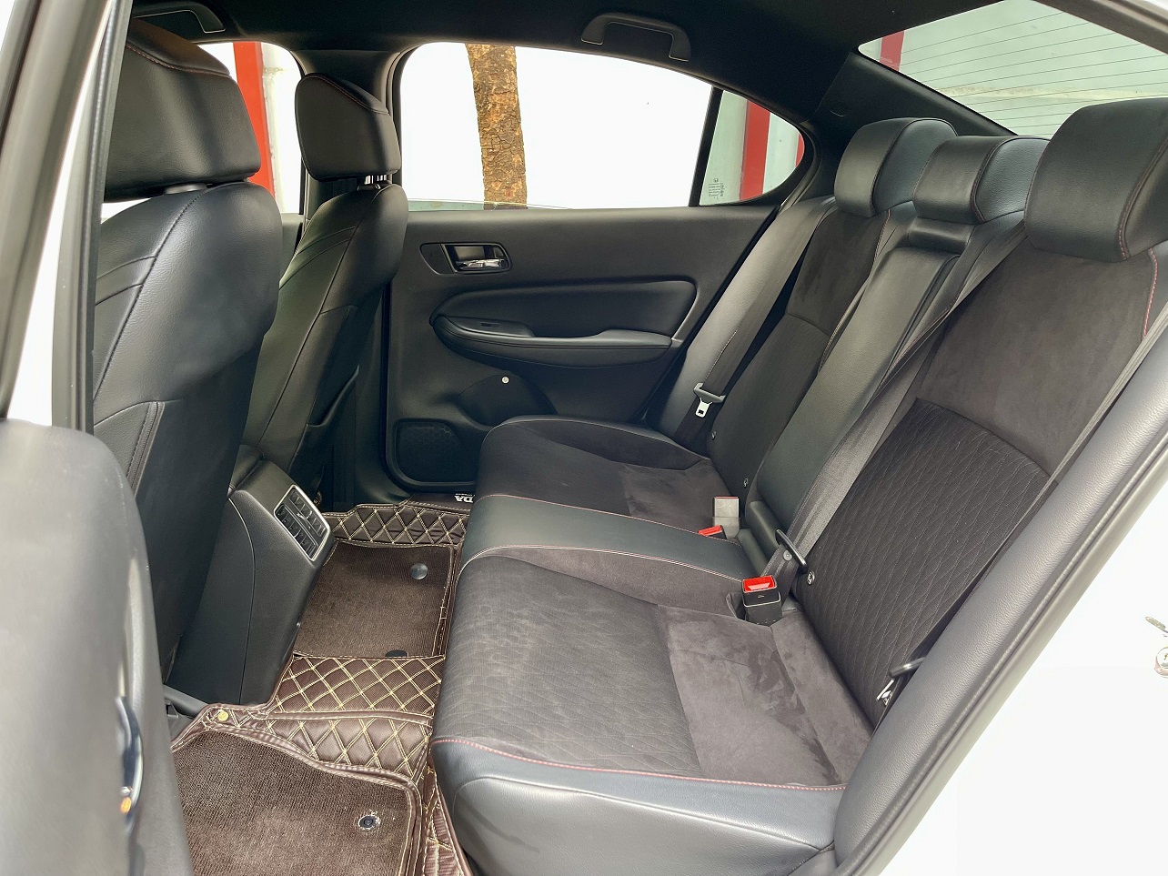 Honda City RS 1.5AT 2023 màu trắng