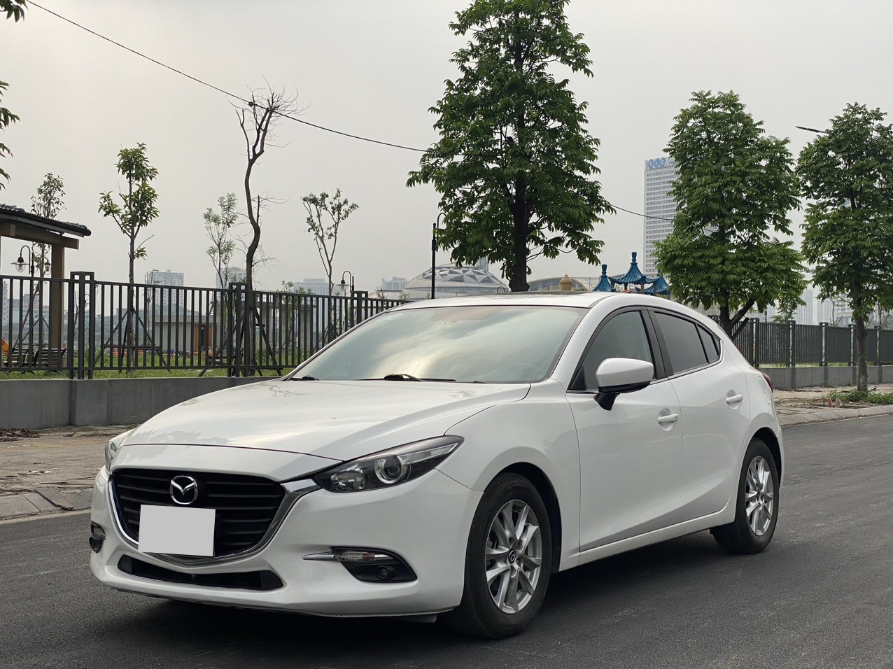 Mazda 3 1.5AT 2017 màu trắng (Đã bán)