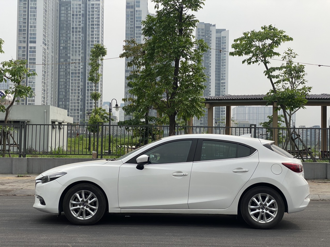 Mazda 3 1.5AT 2017 màu trắng (Đã bán)