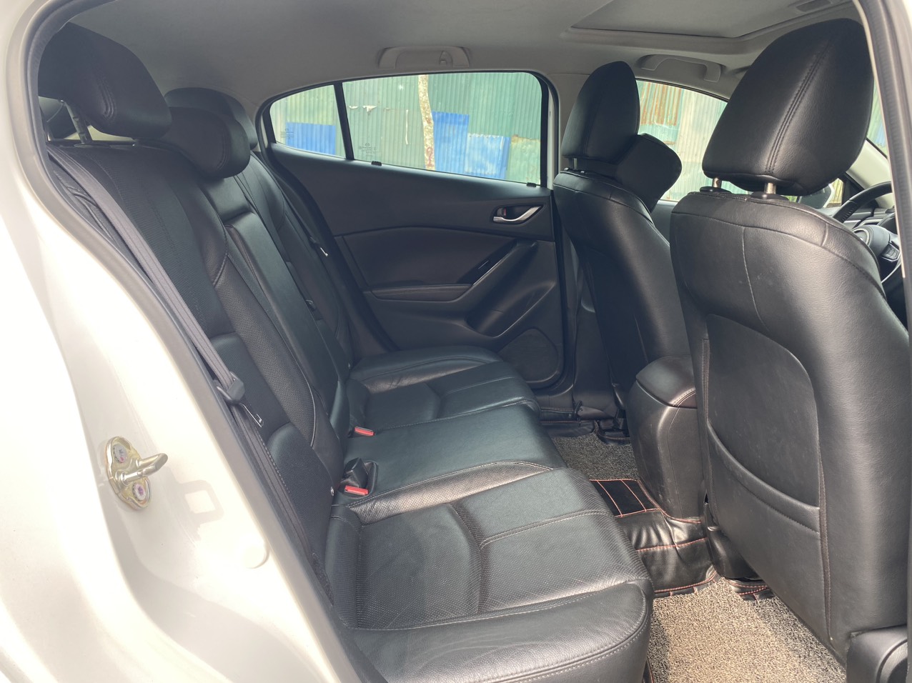 Mazda 3 1.5AT 2017 màu trắng (Đã bán)