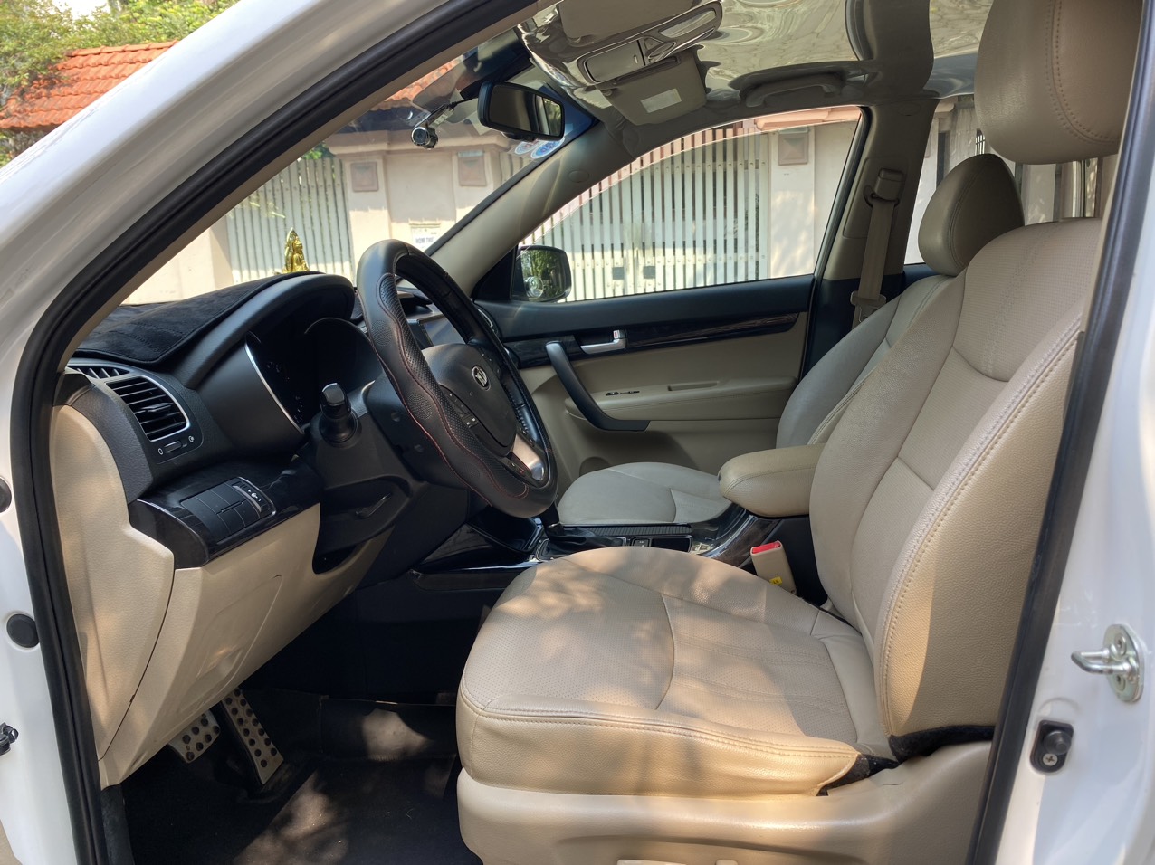 Kia Sorento 2.4 GAT 2018 màu trắng (đã bán)